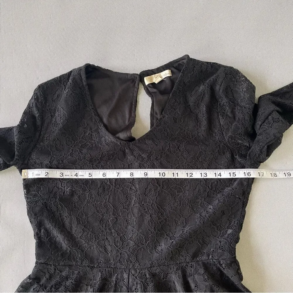 Rewind Floral Lace Black Long Sleeve Dress Women’s Size Medium